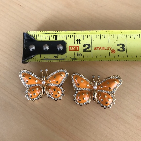 Vintage St. John Butterfly pave pins with Orange enamel and pearl detail. - Picture 4 of 4